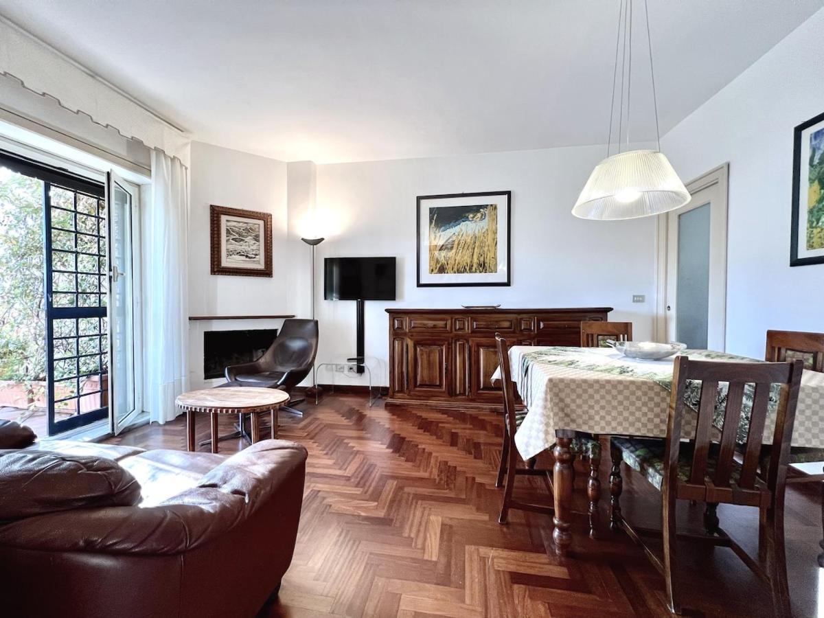 The Terrace At Vatican Apartment *